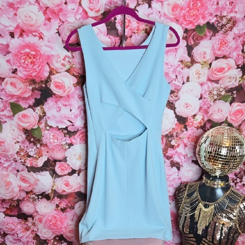 Betsey Johnson light blue sz 6 sleeveless midi dress like new - Picture 3 of 9